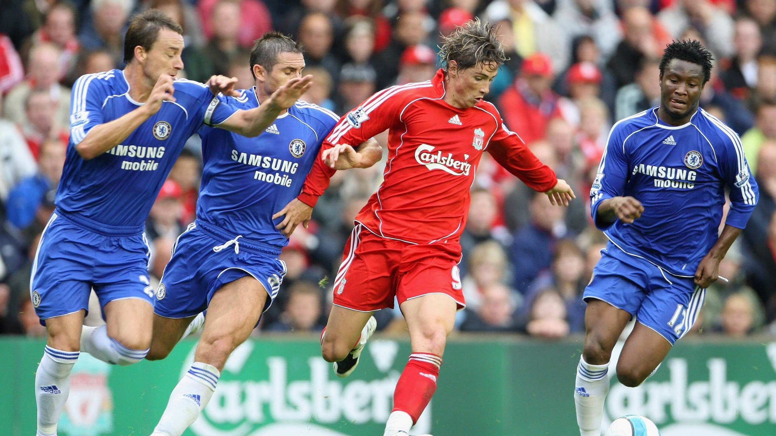 阿尔瓦雷斯，绿茵场上的罗马统帅，用节奏扼住乌拉圭的咽喉