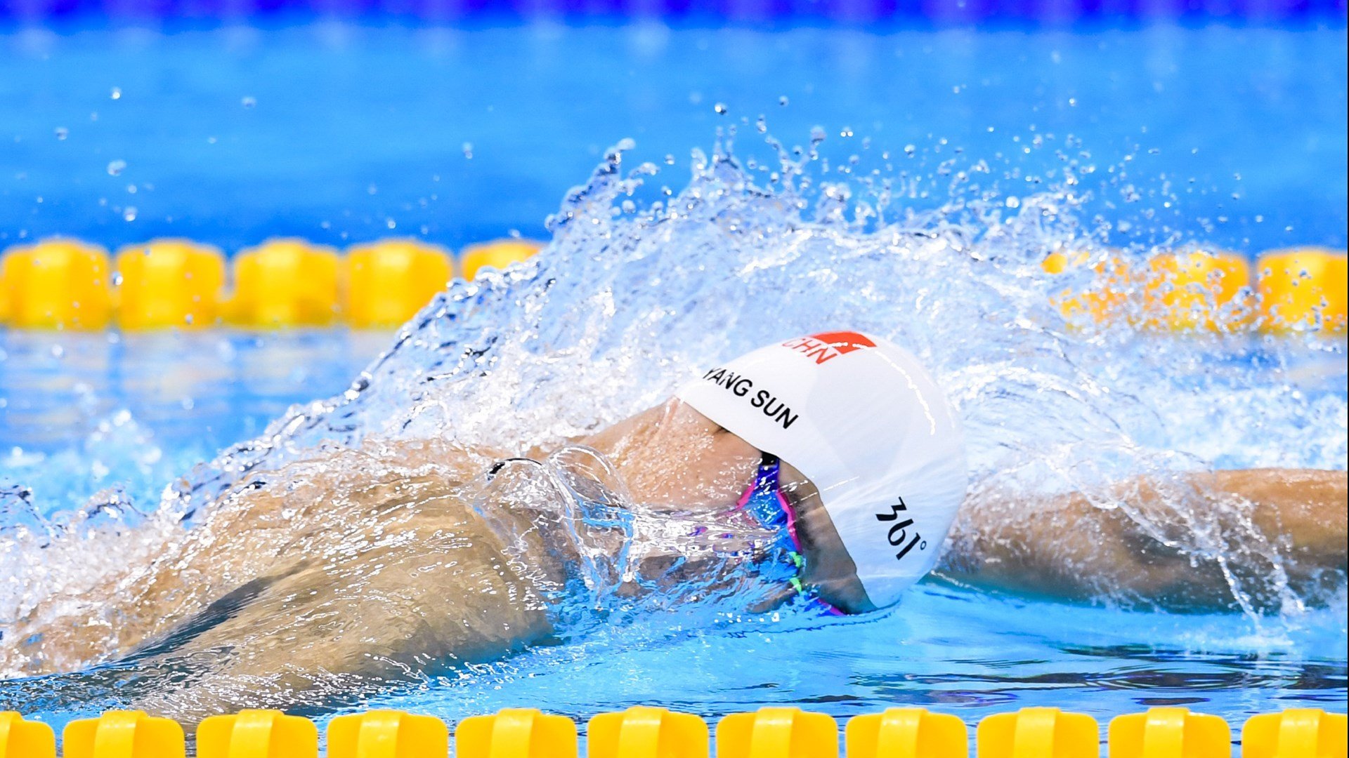 鏖战巴黎,法国队险胜丹麦,黄鸭组合刷新纪录之夜