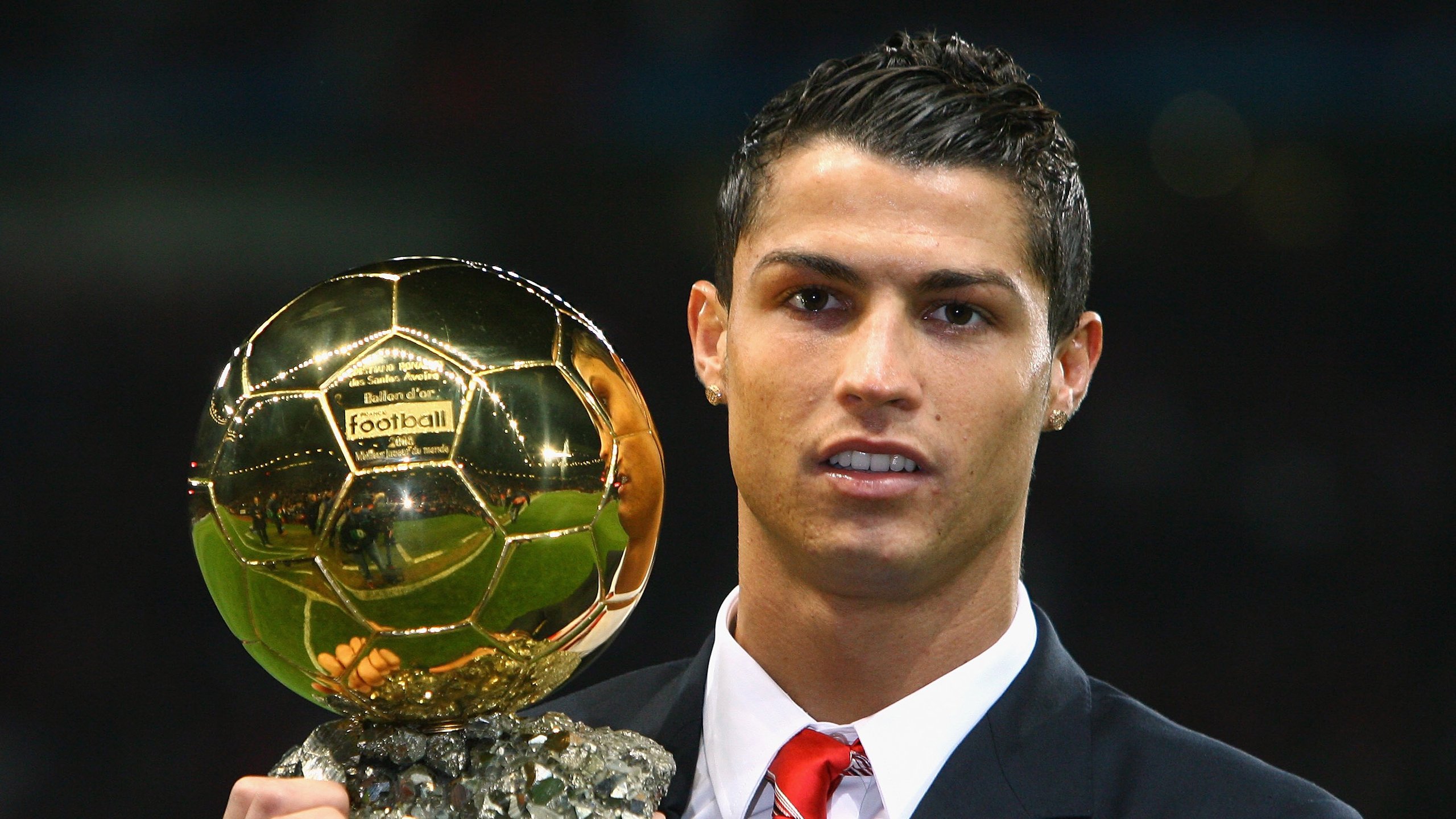 赛道奇迹，红牛二队逆转梅赛德斯，拉塞尔高光表现背后的战术博弈